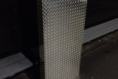118 Coin-aluminium; Checker-plate-corner