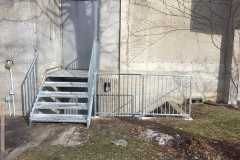 191 Photos Escalier et main courante galvanisée IMG_1553 (Square St-Patrick)