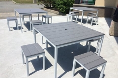 211 Tables Burger King Magog - 2